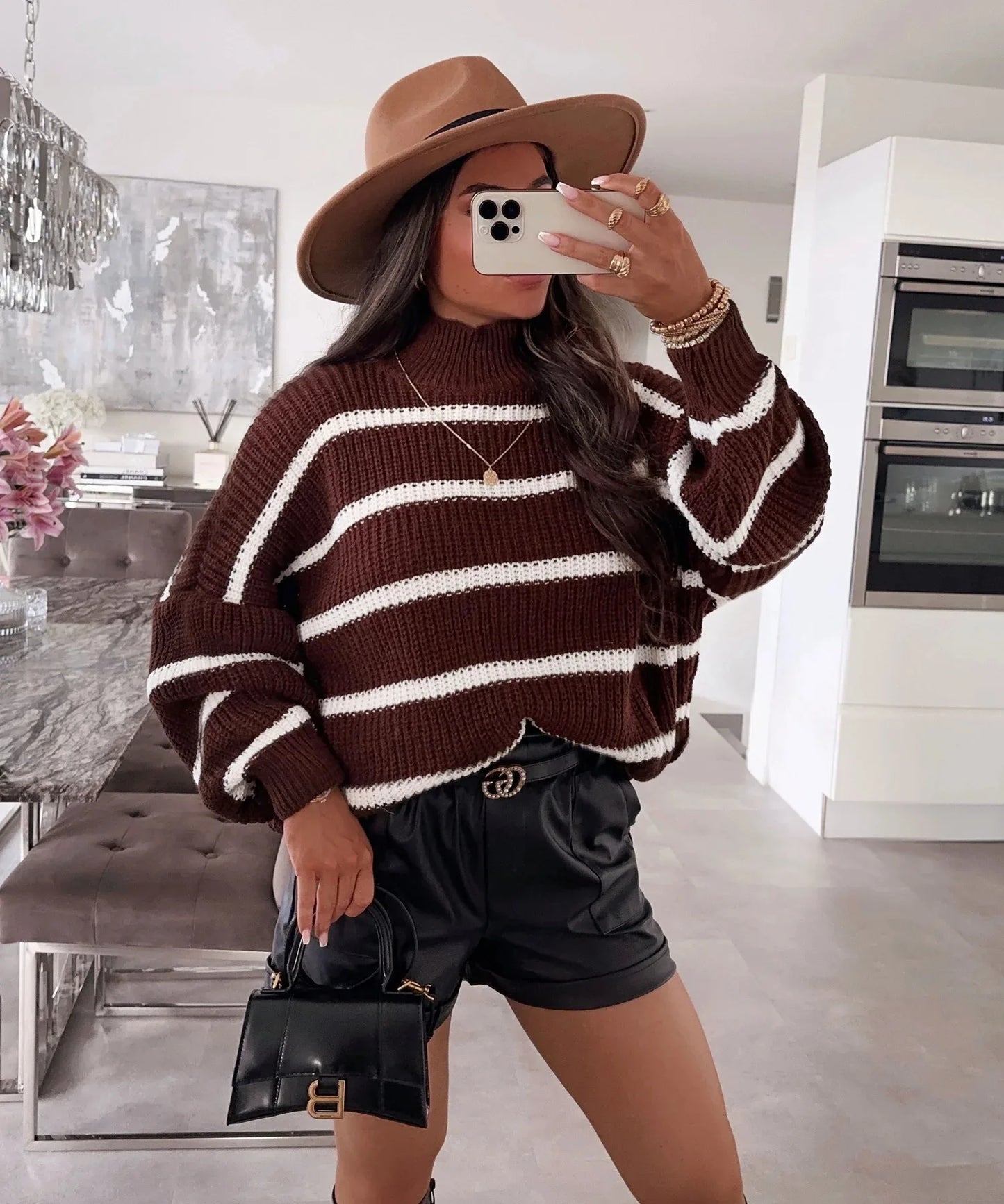 Maglione Stile a Righe a Contrasto