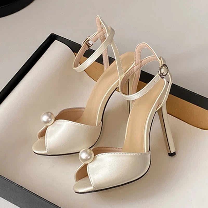 Sandalo Seta Donna con Perla 11 cm