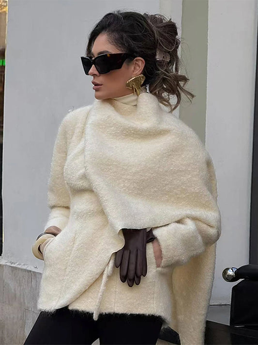 Cappotto Donna con Mantella e Sciarpa