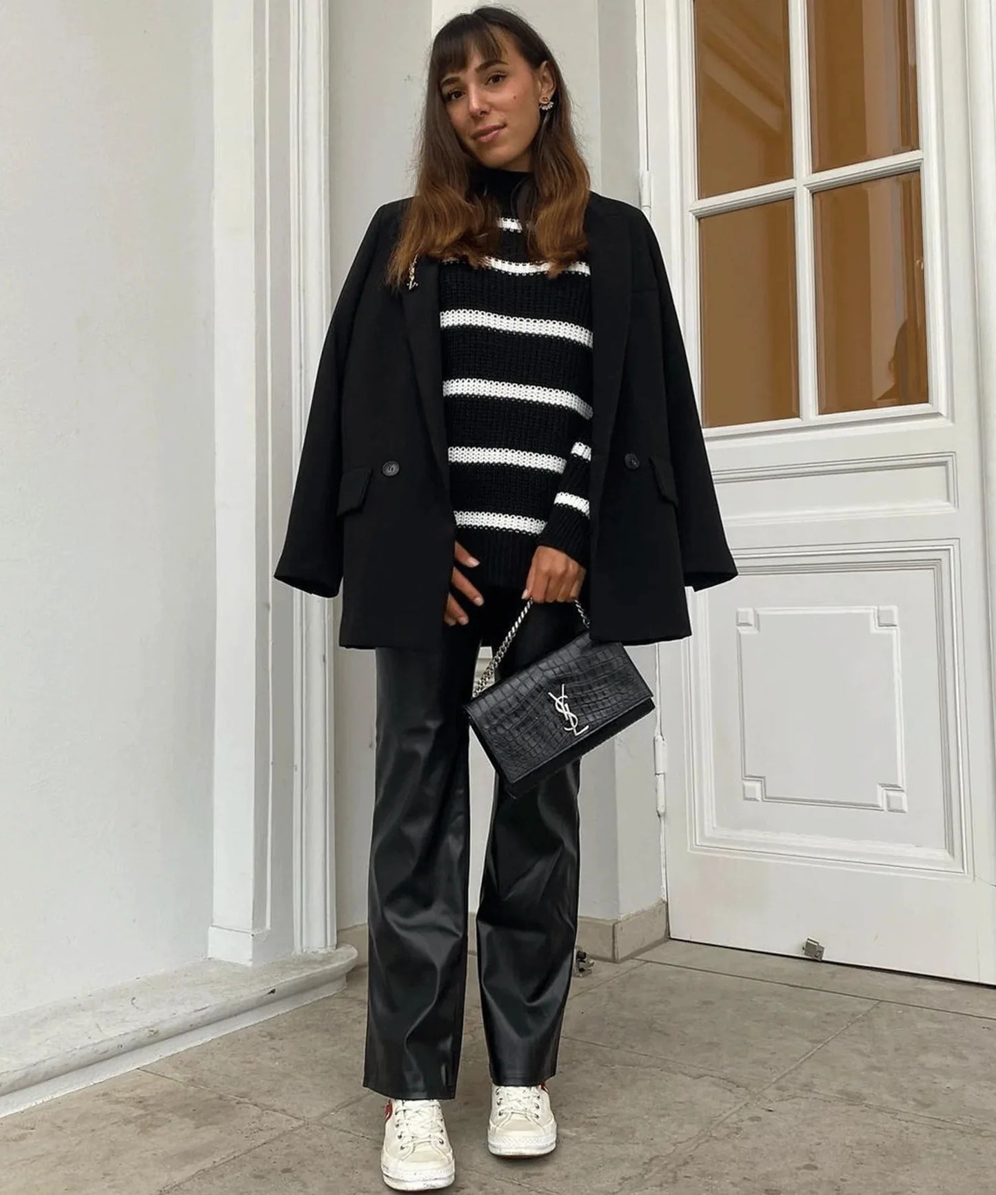 Maglione Stile a Righe a Contrasto