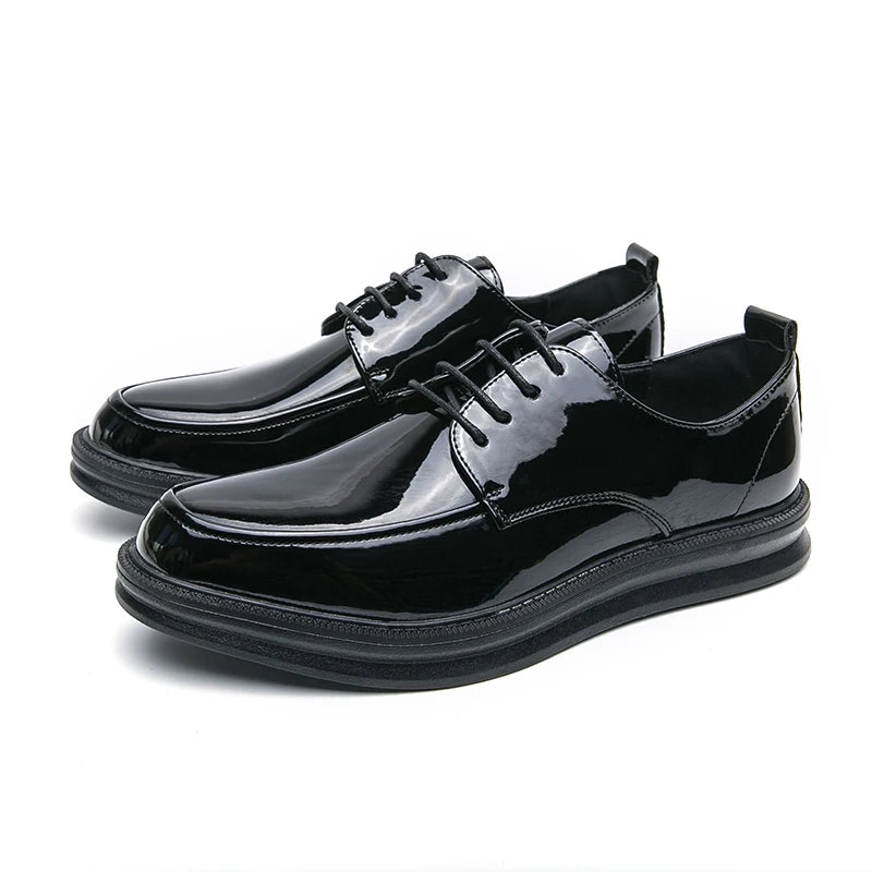 Scarpa Oxford Bianca in PU Verniciato