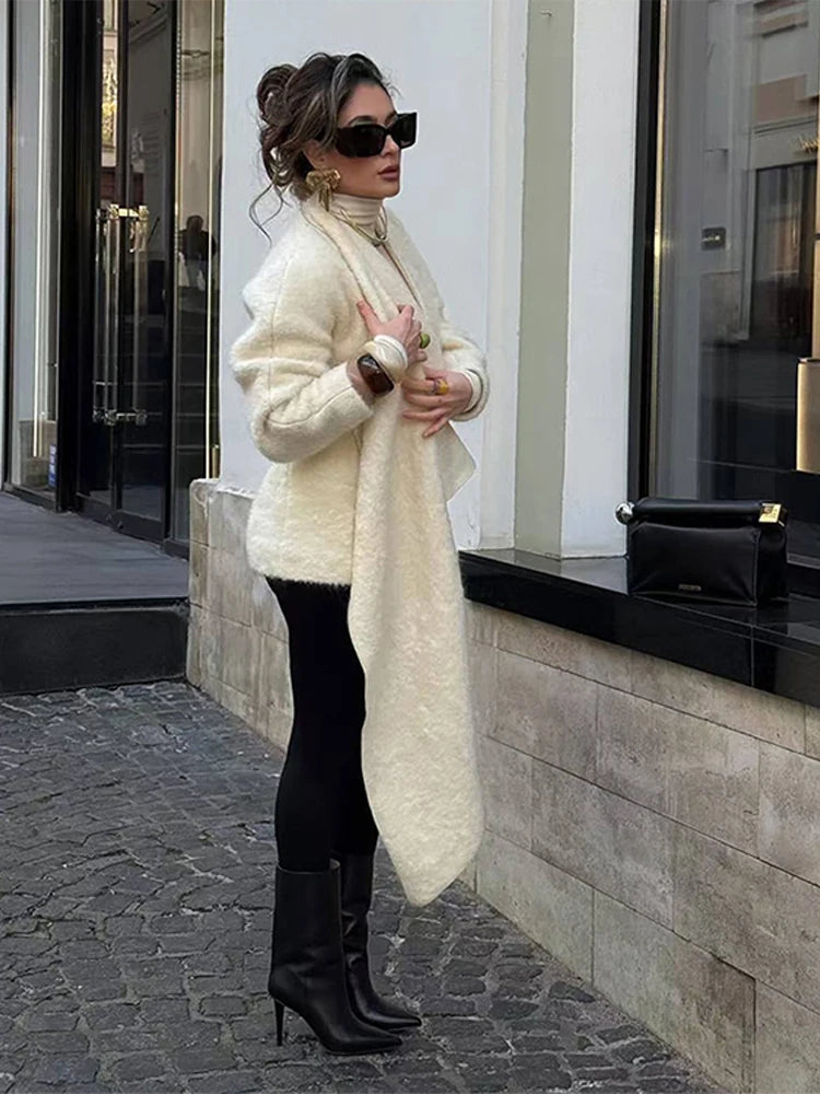 Cappotto Donna con Mantella e Sciarpa