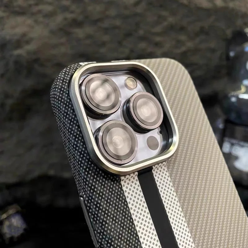 Custodia Elegante con Diseño en Patrón de Kevlar iPhone 11