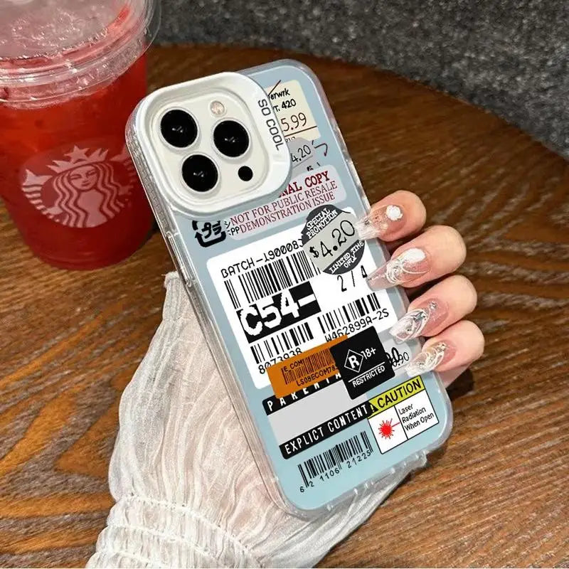 Funda con diseño de código de barras y collage de pegatinas para iPhone 13