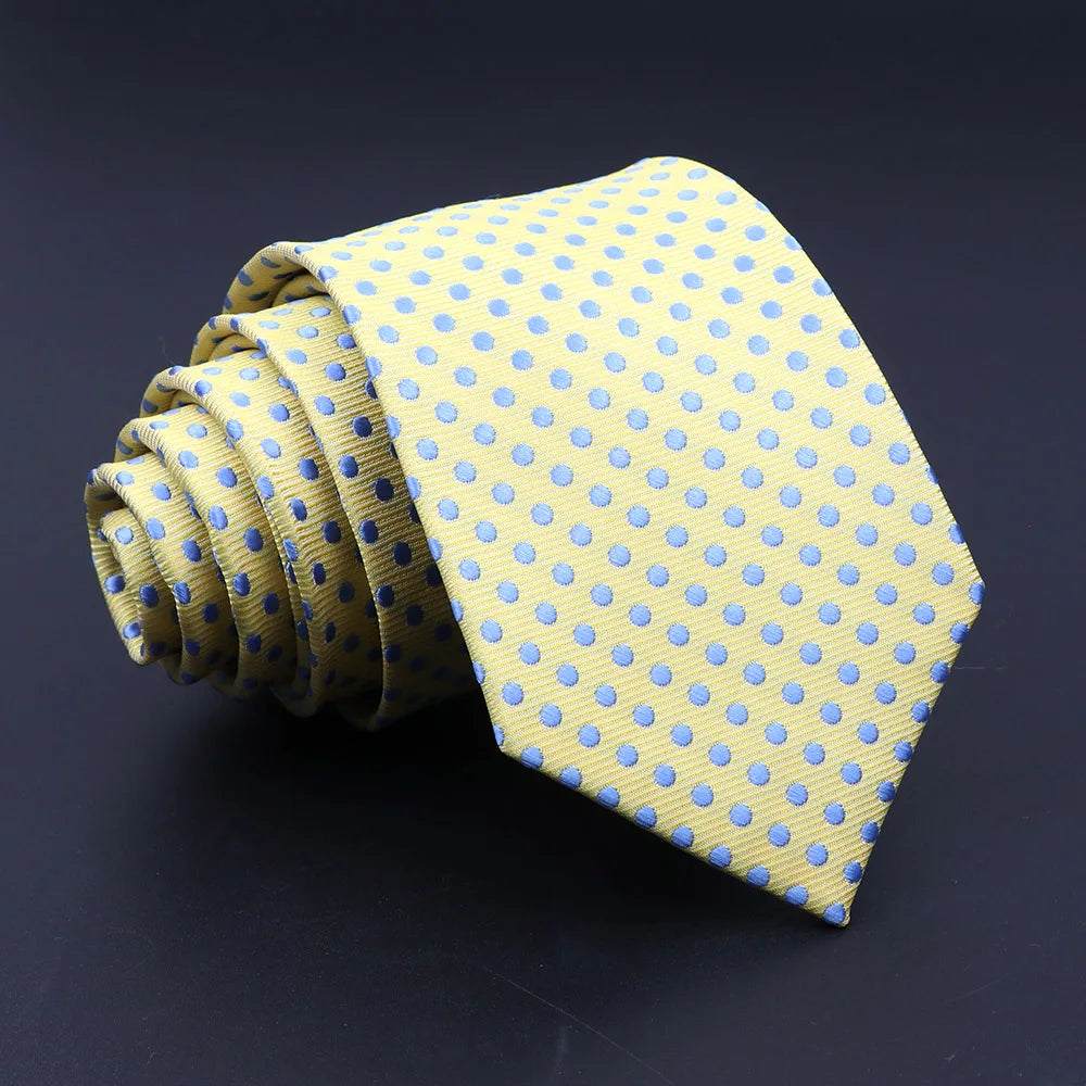 Cravatta a Righe Stile Classico