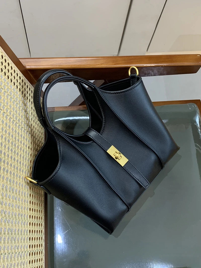 Bolso Saco Urban Chic de Lona y Piel