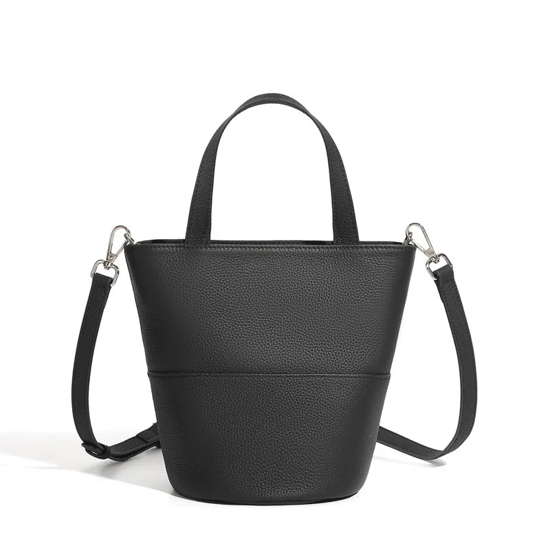 Bolso tipo bombonera de piel auténtica
