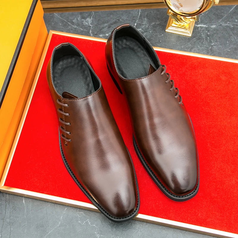 Scarpa Uomo Traforata con Fibbia