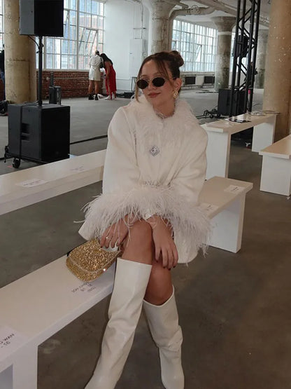 Cappotto Lungo Donna con Colletto in Eco-Pelliccia