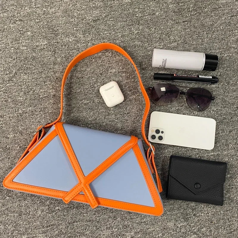 Bolso de Sisa con Diseño Criss-Cross