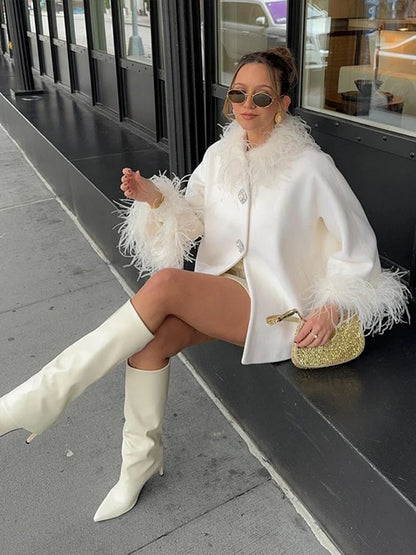Cappotto Lungo Donna con Colletto in Eco-Pelliccia