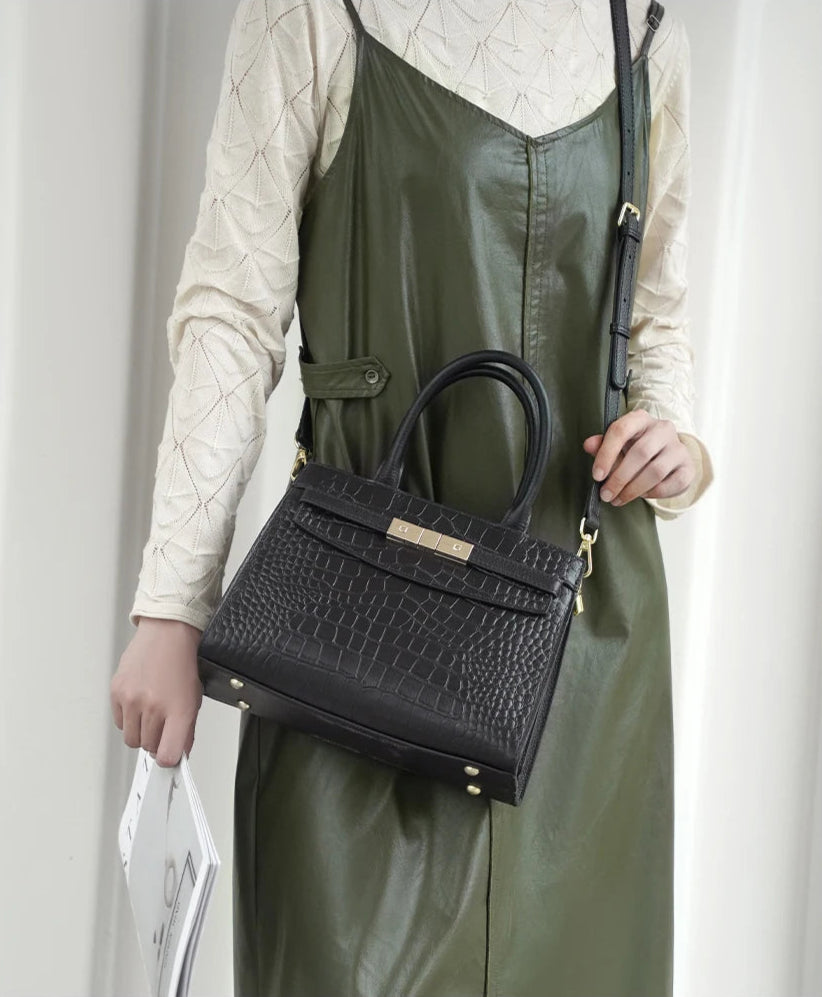 Borsa a Mano in Vera Pelle con Texture Elegante