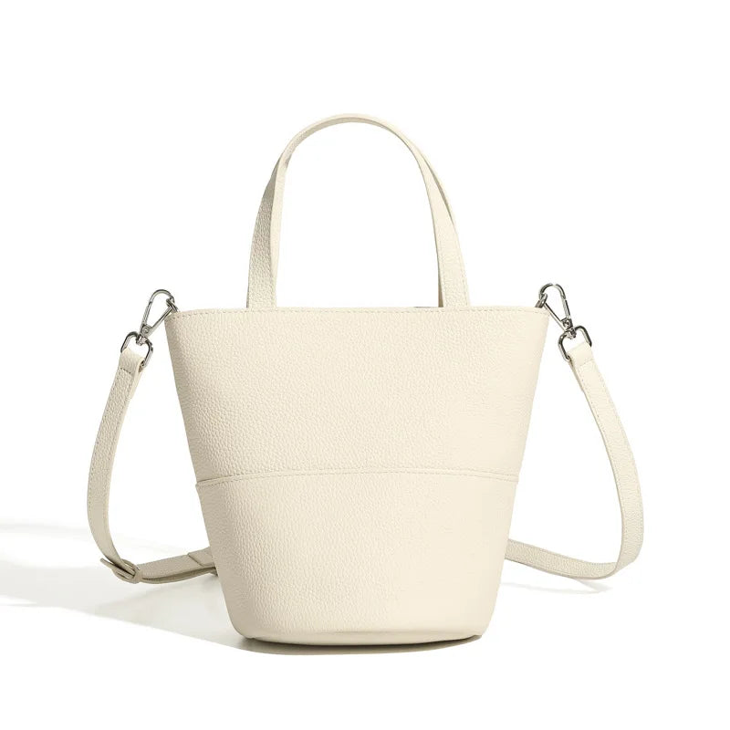 Bolso tipo bombonera de piel auténtica