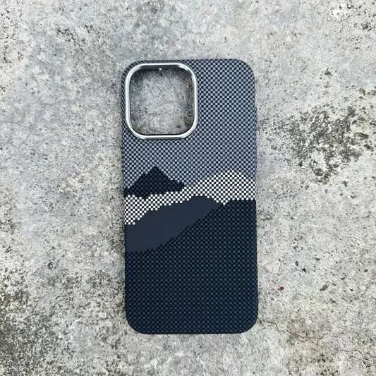 Funda elegante con diseño de patrón de Kevlar para iPhone 15k